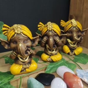 TRIO DE GANESHA ENVELHECIDO C/ AMARELO 11CM