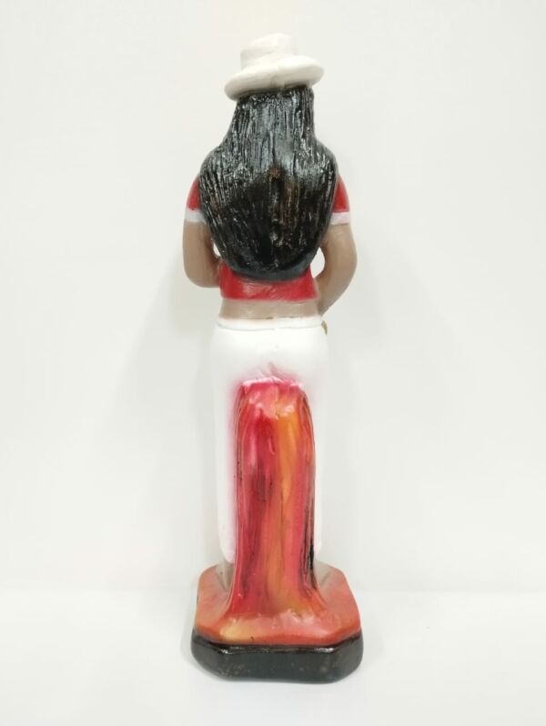 IMAGEM EM GESSO MARIA NAVALHA  CALÇA BRANCA BLUSA VERMELHA 22 CM - Image 3