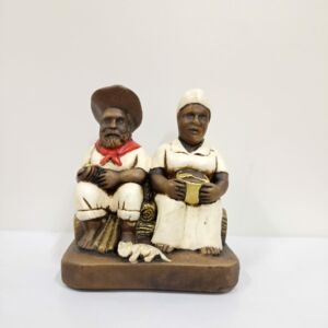 IMAGEM EM GESSO CASAL DE PRETO VELHO 13 CM