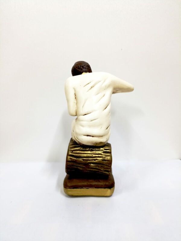 IMAGEM EM GESSO PRETO VELHO SENTADO 21CM MODELO 001 - Imagem 3