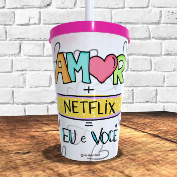 COPO COM CANUDO HOLOGRÁFICO 550ML DIA DOS NAMORADOS REF0233 - CASA FÉ
