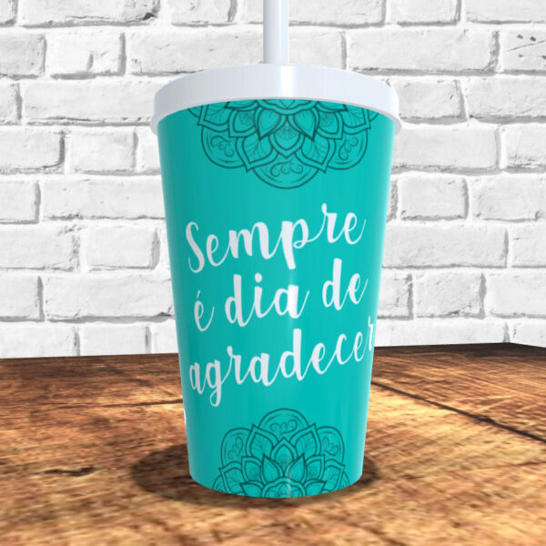 COPO COM CANUDO HOLOGRÁFICO 550ML LINHA MANDALAS REF0238 - CASA FÉ