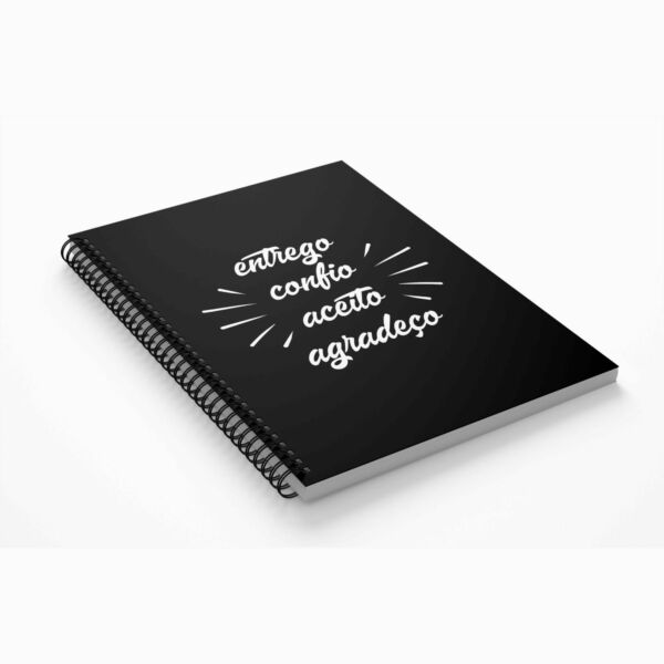 CADERNO COM ESTAMPA HOLOGRÁFICA 80 FOLHAS REF0288 - CASA FÉ