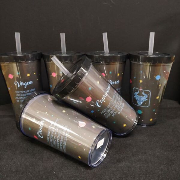 COPO COM CANUDO HOLOGRÁFICO 550ML CASA FÉ LINHA SIGNOS