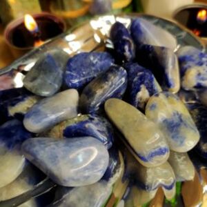 Pedra Sodalita Rolada 2 a 3cm - Proteção - Cristal Natural