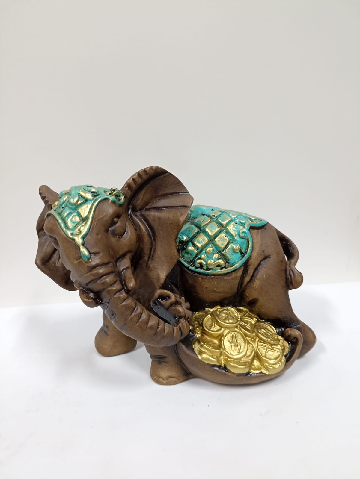 ELEFANTE COM MOEDAS TURQUESA 14CM - Imagem 2