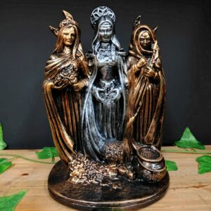 HECATE DEUSA TRÍPLICE DOURADA COM PRATA METALIZADO 28 CM