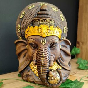 CABEÇA DE GANESHA ENVELHECIDA COM AMARELO 26CM