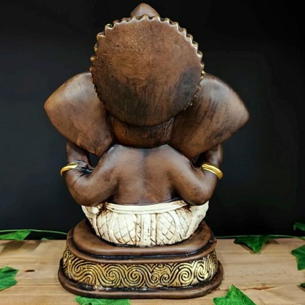 GANESHA COM BASE ENVELHECIDO COM BRANCO 30 CM - Imagem 3