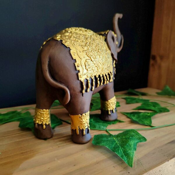 ELEFANTE MANTO RETO M ENVELHECIDO COM DOURADO 20CM - Imagem 3