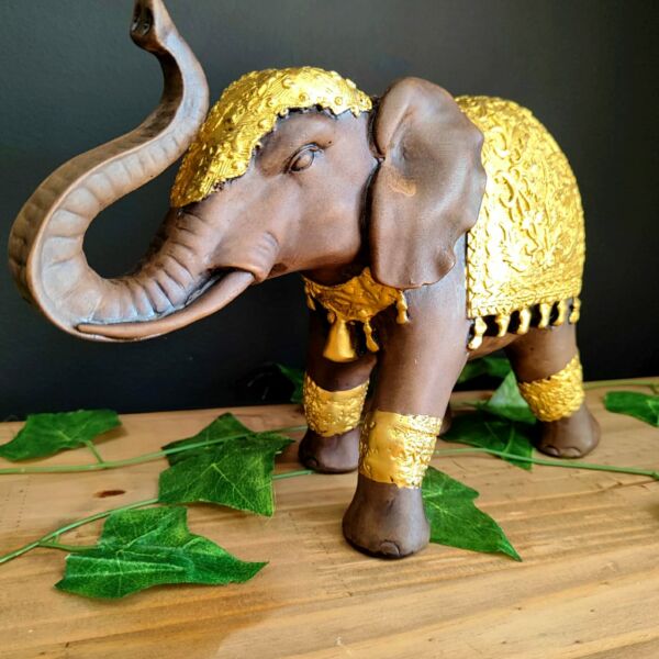 ELEFANTE MANTO RETO G ENVELHECIDO COM DOURADO 18CM - Imagem 2