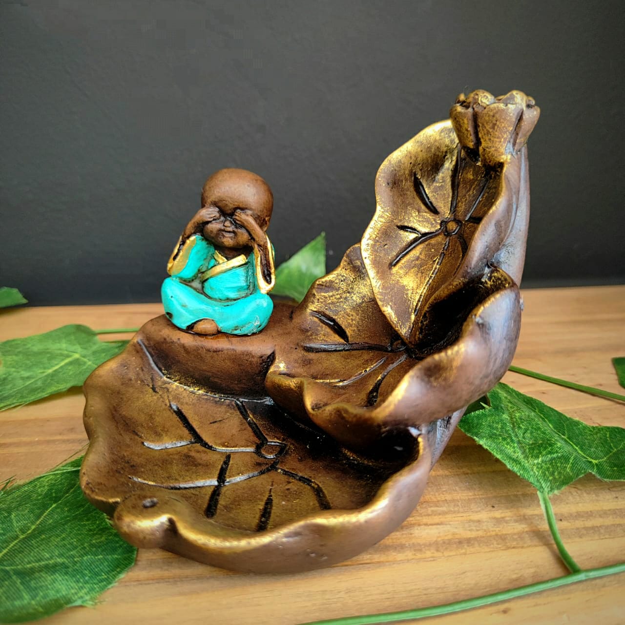 PORTA INCENSO CASCATA FOLHAS COM BUDA TURQUESA 12CM - Imagem 3