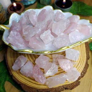 PEDRA QUARTZO ROSA BRUTO ATÉ 2 CM - AMOR E PAZ - CRISTAL NATURAL