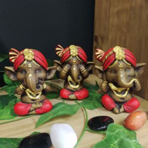 TRIO DE GANESHA ENVELHECIDO C/ VERMELHO 11CM