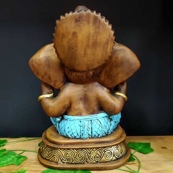 GANESHA COM BASE ENVELHECIDO COM AZUL 30CM - Imagem 2