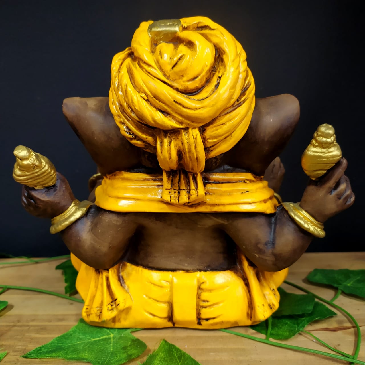 GANESHA COM TURBANTE AMARELO 20CM - Imagem 2