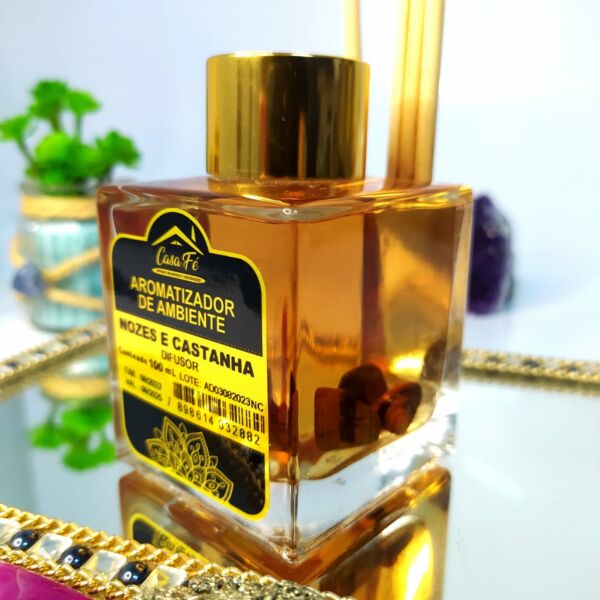 DIFUSOR DE VARETAS NOZES E CASTANHA COM OLHO DE TIGRE 100ML - CASA FÉ - Image 2