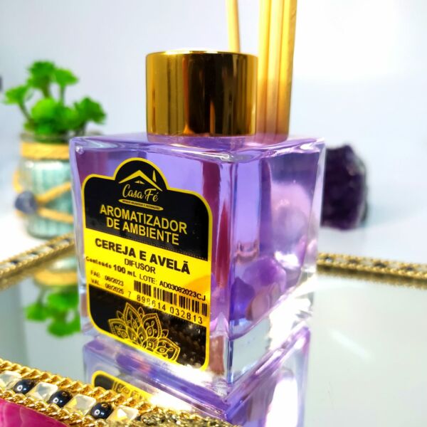 DIFUSOR DE VARETAS CEREJA E AVELÃ COM AMETISTA 100ML  - CASA FÉ - Image 2