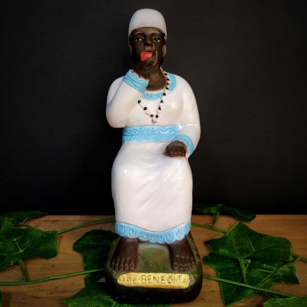 IMAGEM EM GESSO PRETA VELHA MÃE BENEDITA 19CM