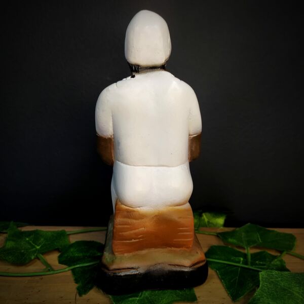 IMAGEM EM GESSO PRETA VELHA MÃE CAMBINDA ROUPA BRANCA 18CM - Image 3