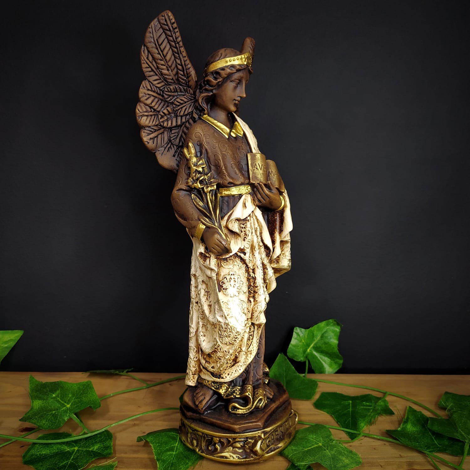 IMAGEM EM GESSO ARCANJO SÃO GABRIEL ROUPA BRANCA 33CM - Imagem 2