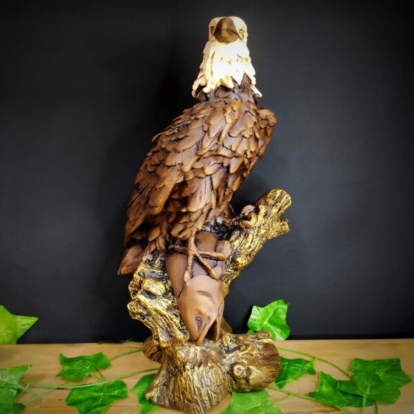 IMAGEM EM GESSO ÁGUIA COM PEIXE ENVELHECIDA COM BRANCO 40CM - Imagem 4