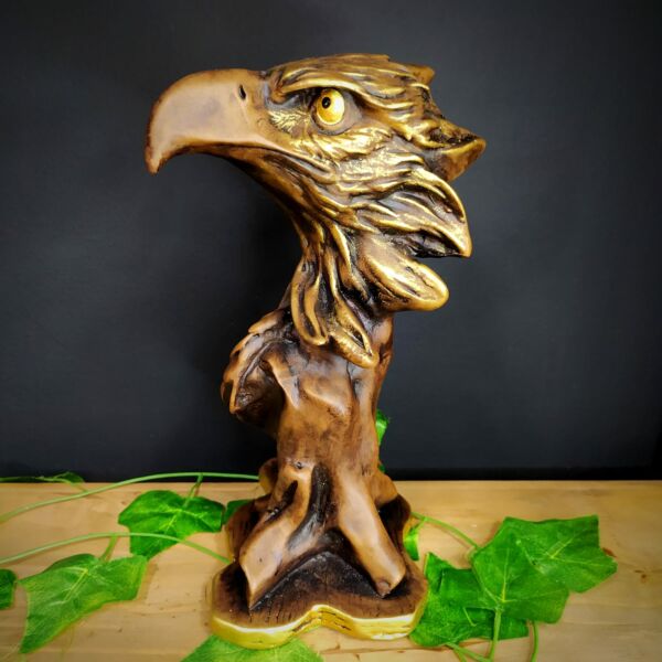 IMAGEM EM GESSO BUSTO DE ÁGUIA ENVELHECIDA COM DOURADO 27CM - Image 2