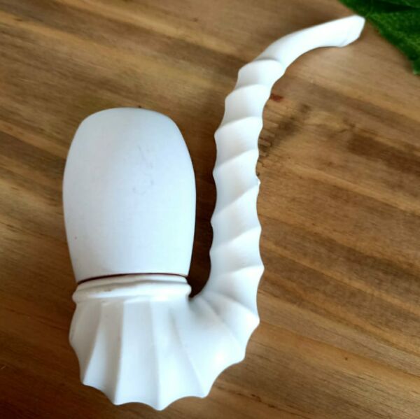 CACHIMBO DE MADEIRA BRANCA COM CABO TRABALHADO