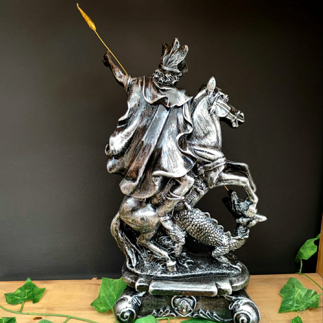 IMAGEM EM GESSO SÃO JORGE E CAVALO PRATA COM LANÇA 43CM - Imagem 2