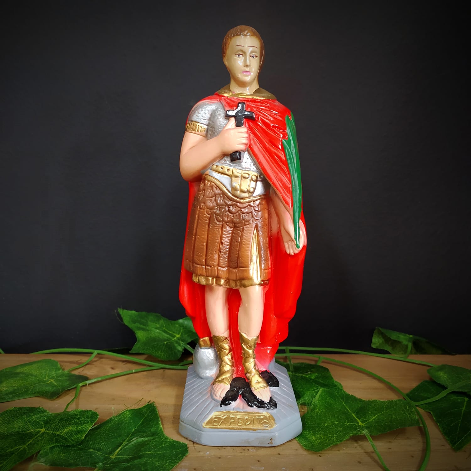 IMAGEM EM GESSO SANTO EXPEDITO 20CM