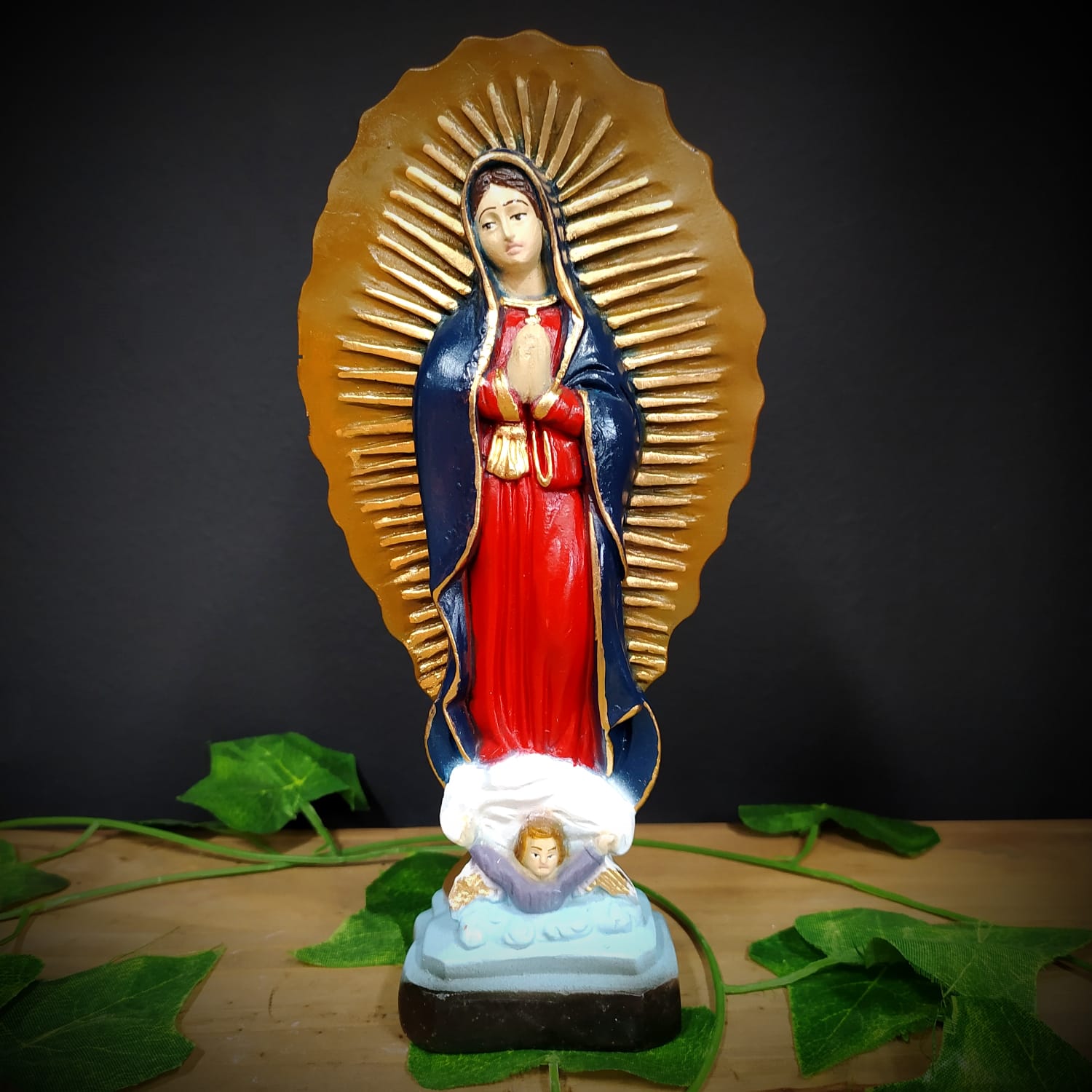 IMAGEM EM GESSO NOSSA SENHORA DE GUADALUPE 22CM