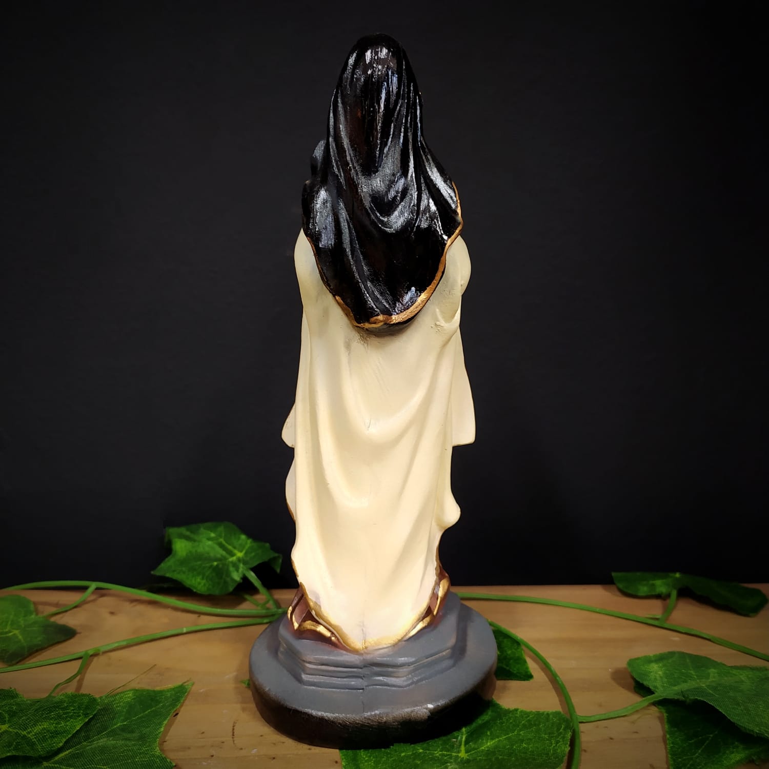 IMAGEM EM GESSO SANTA EDWIGES ROUPA MARROM 20CM - Imagem 2