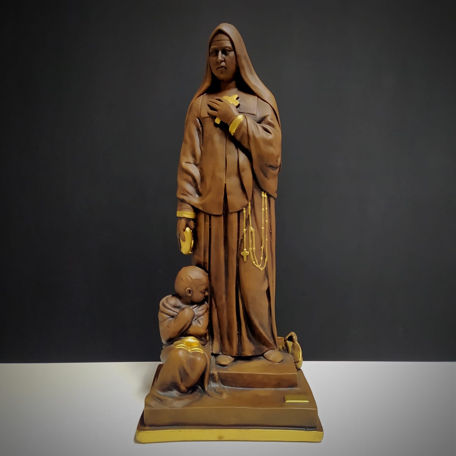 IMAGEM EM GESSO SANTA MADRE PAULINA ENVELHECIDA 48CM