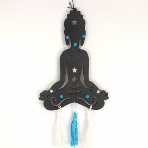 ADORNO EM MDF COM ENFEITES METIDAÇÃO 28CM