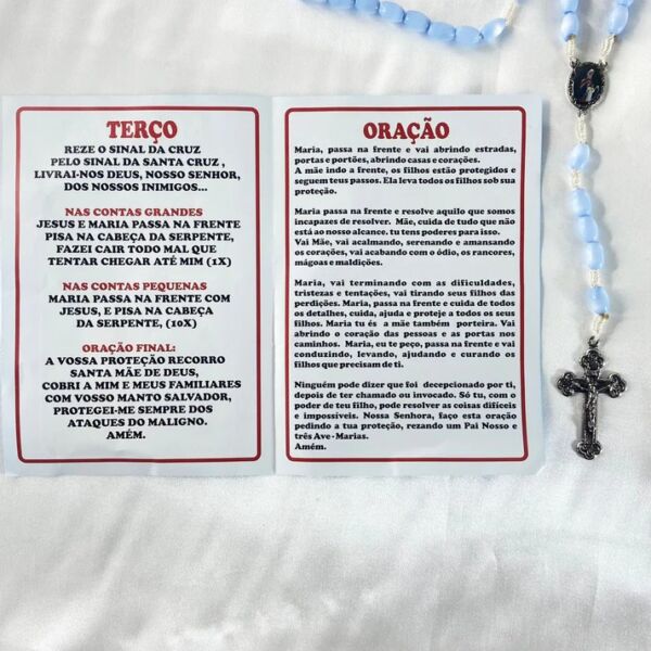 TERÇO DE PORCELANA  BRANCA MARIA PASSA NA FRENTE AZUL - Image 3