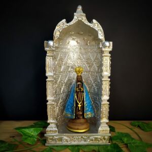 CAPELINHA EM GESSO PRATA 32CM