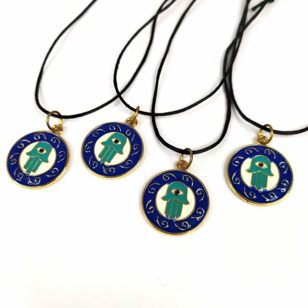CORDÃO COM PINGENTE RESINADO DE OLHO GREGO AZUL E DOURADO - Imagem 2