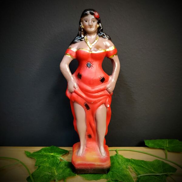 IMAGEM EM GESSO POMBO GIRA MARIA MULAMBO ROUPA VERMELHA 21CM