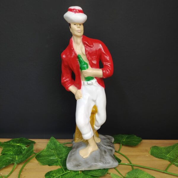 IMAGEM EM GESSO MALANDRO COM ROUPA VERMELHA E BRANCA 24CM