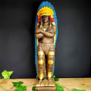 IMAGEM EM GESSO CABOCLO ENVELHECIDO COM PENAS AZUL 47CM