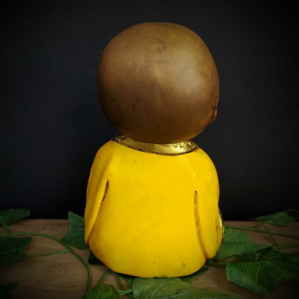 BUDA SORRIDENTE SENTADO ENVELHECIDO COM AMARELO 19CM - Imagem 3