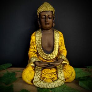 BUDA MÃOS POSTAS SENTADO ENVELHECIDO COM AMARELO 22CM