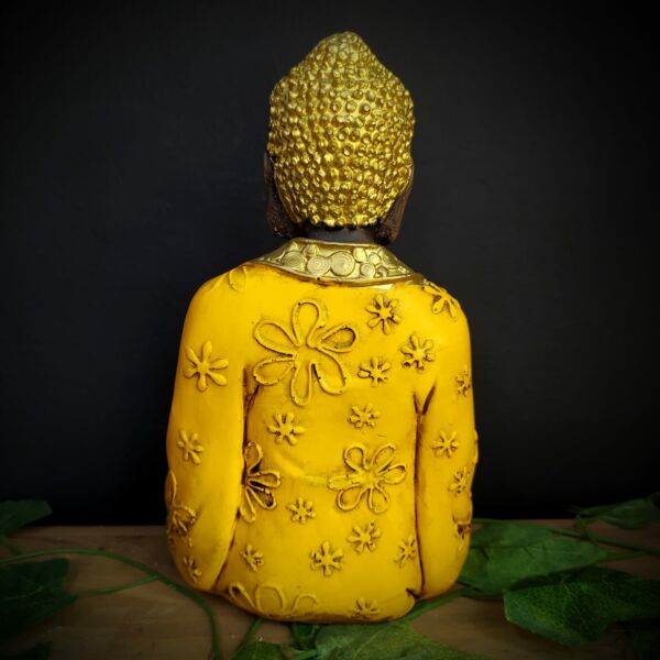 BUDA MÃOS POSTAS SENTADO ENVELHECIDO COM AMARELO 22CM - Imagem 3