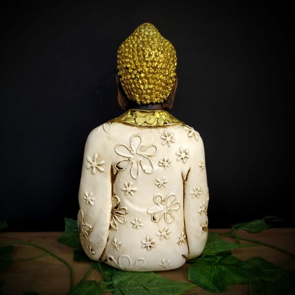 BUDA MÃOS POSTAS SENTADO ENVELHECIDO COM BRANCO 22CM - Imagem 3