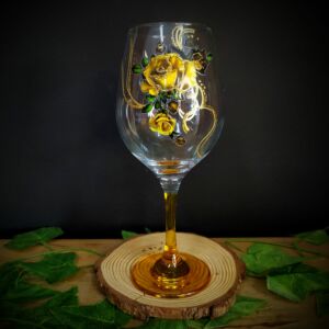 TAÇA DECORADA FINA BASE AMARELA E FLORES