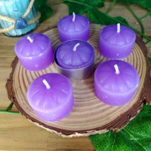 VELA RECHOUD LILÁS COM AROMA DE SÂNDALO PACOTE COM 6 UNIDADES - SANTA TEREZINHA