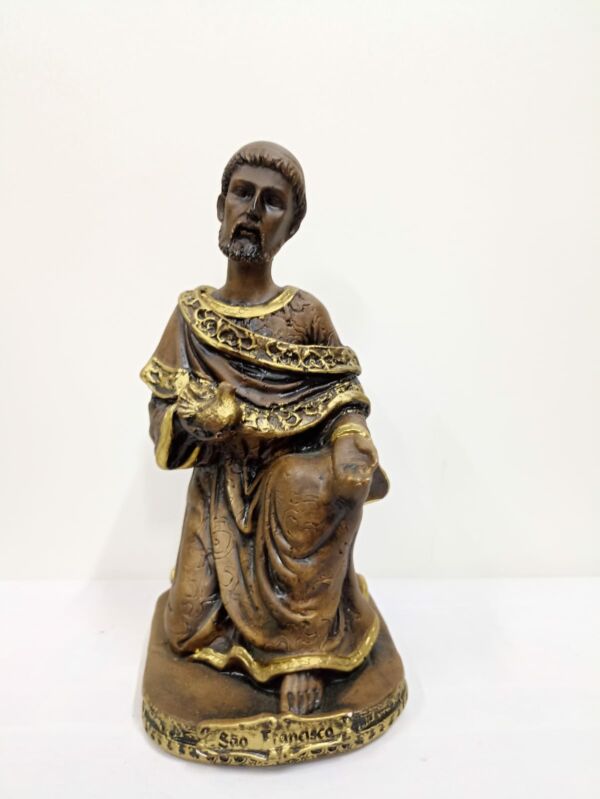 IMAGEM DE GESSO SÃO FRANCISCO AJOELHADO 21CM