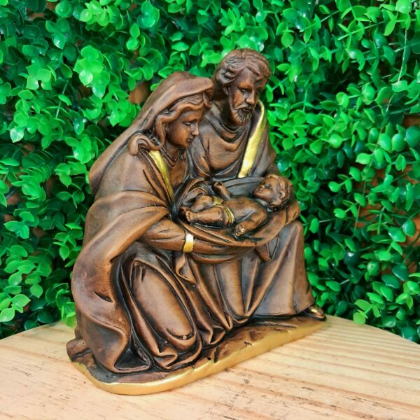 IMAGEM EM GESSO SAGRADA FAMÍLIA COM MENINO JESUS 17CM - Imagem 2