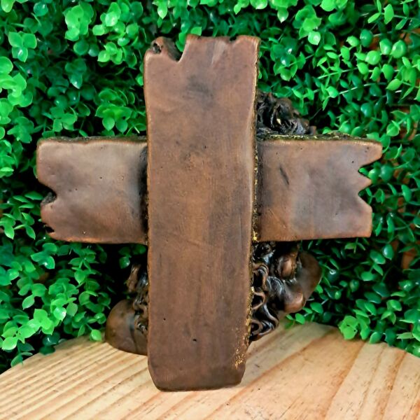 IMAGEM EM GESSO BUSTO DE JESUS CRISTO COM CRUZ 20CM - Imagem 3