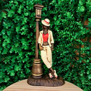 IMAGEM EM GESSO MALANDRA MARIA NAVALHA ROUPA BRANCA 32CM